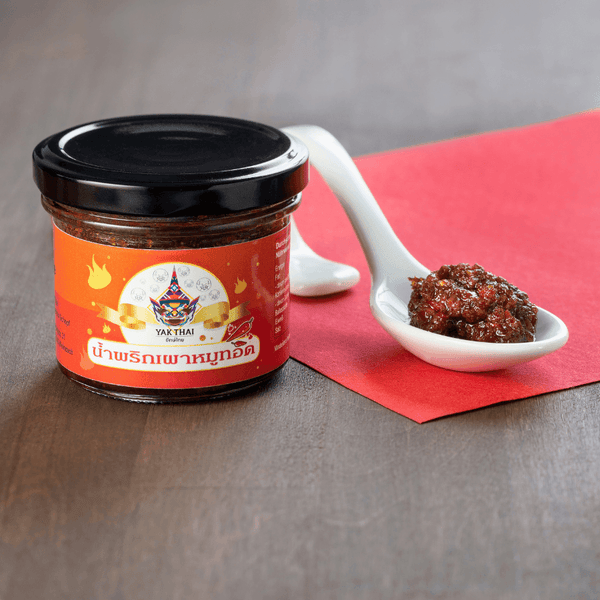 Thai Chilipaste mit Schweinefleisch - Namprik Pao - Yak Thai